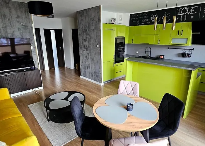 Baltic Shore - Close To & Parking * Gdansk